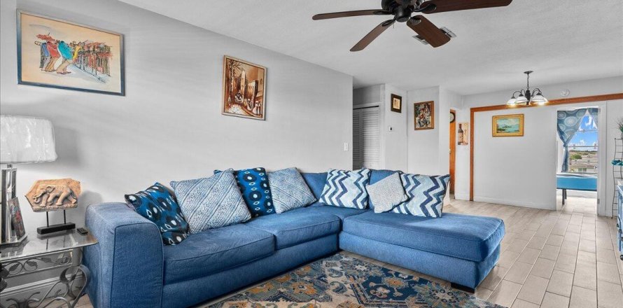 Condo in Deerfield Beach, Florida, 2 bedrooms  № 2178212