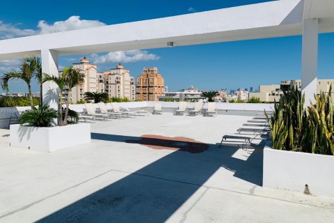Condo in Coral Gables, Florida  № 1890548 - photo 15
