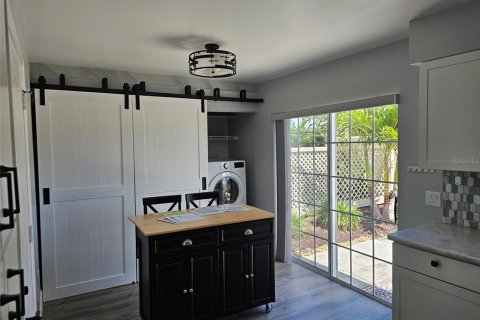 Villa ou maison à louer à Bradenton, Floride: 3 chambres, 108.88 m2 № 2215125 - photo 7