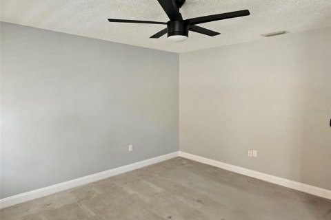 Villa ou maison à louer à Bradenton, Floride: 3 chambres, 108.88 m2 № 2215125 - photo 16