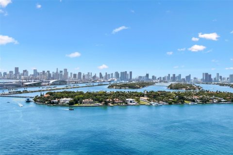 Condominio en venta en Miami Beach, Florida, 2 dormitorios, 116.69 m2 № 1695584 - foto 23