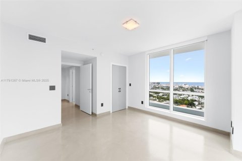 Condominio en venta en Miami Beach, Florida, 2 dormitorios, 116.69 m2 № 1695584 - foto 18