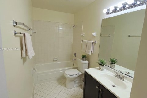 Condominio en venta en Oakland Park, Florida, 2 dormitorios, 94.76 m2 № 1892925 - foto 26