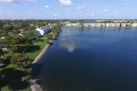 Condominio en venta en Oakland Park, Florida, 2 dormitorios, 94.76 m2 № 1892925 - foto 28