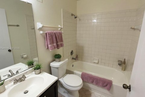 Condominio en venta en Oakland Park, Florida, 2 dormitorios, 94.76 m2 № 1892925 - foto 23