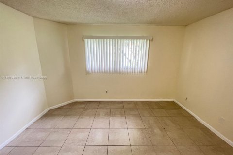 Condominio en venta en Oakland Park, Florida, 2 dormitorios, 94.76 m2 № 1892925 - foto 20