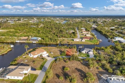 Terreno en venta en Port Charlotte, Florida № 1722974 - foto 7