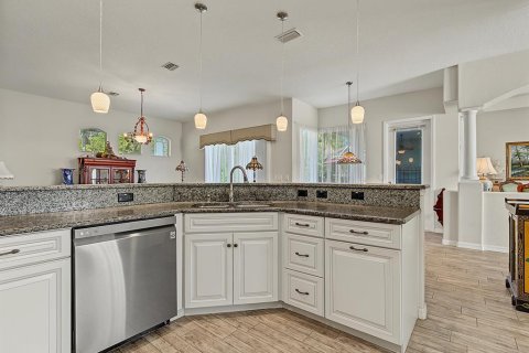 Casa en venta en Spring Hill, Florida, 3 dormitorios, 222.41 m2 № 2427227 - foto 7