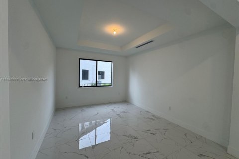 Снять в аренду виллу или дом в Майами, Флорида 5 спален, 381.36м2, № 2004991 - фото 7