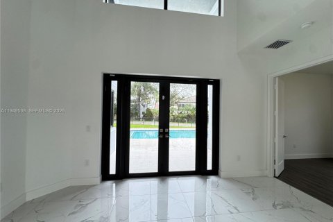 Снять в аренду виллу или дом в Майами, Флорида 5 спален, 381.36м2, № 2004991 - фото 29