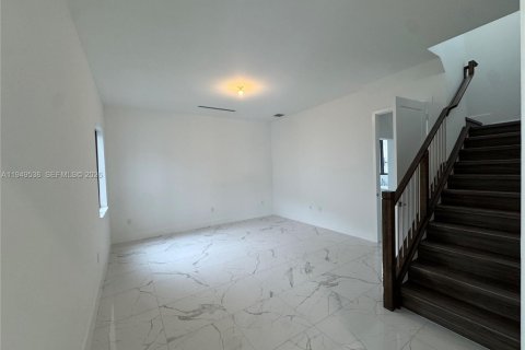 Снять в аренду виллу или дом в Майами, Флорида 5 спален, 381.36м2, № 2004991 - фото 5