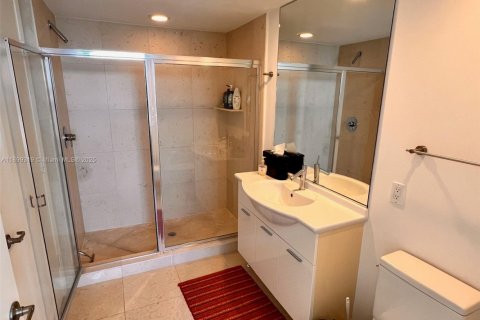 Condo in Miami, Florida, 3 bedrooms  № 1950824 - photo 30