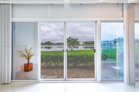 Купить кондоминиум в Бока-Ратон, Флорида 2 спальни, 79.99м2, № 1987139 - фото 23