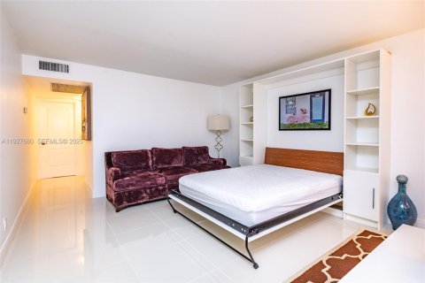 Купить кондоминиум в Бока-Ратон, Флорида 2 спальни, 79.99м2, № 1987139 - фото 10