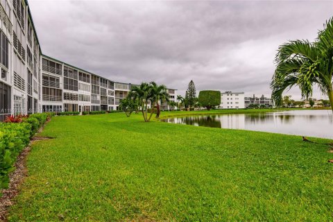 Купить кондоминиум в Бока-Ратон, Флорида 2 спальни, 79.99м2, № 1987139 - фото 28