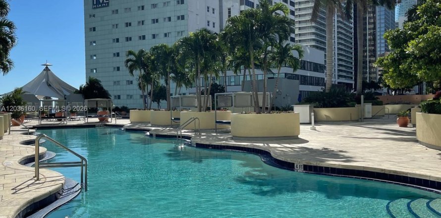 Condominio en Miami, Florida, 1 dormitorio  № 2183761
