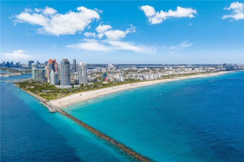 Купить кондоминиум в Майами-Бич, Флорида 37.16м2, № 2031532 - фото 27