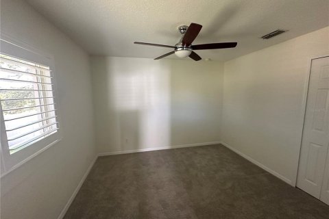 House in Clermont, Florida 4 bedrooms, 204.11 sq.m. № 1746340 - photo 17