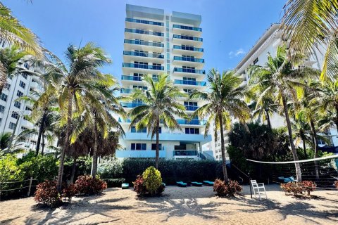 Copropriété à louer à Surfside, Floride: 1 chambre, 67.54 m2 № 1963367 - photo 3