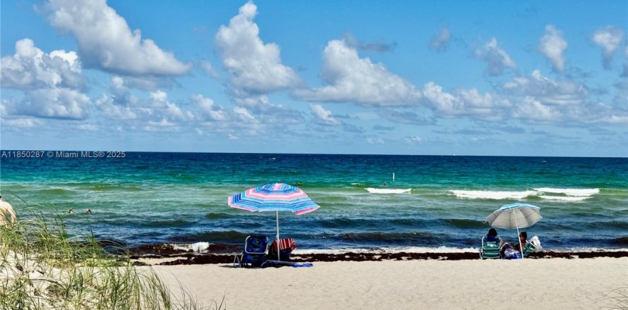 Condo à Surfside, Floride, 1 chambre № 1963367