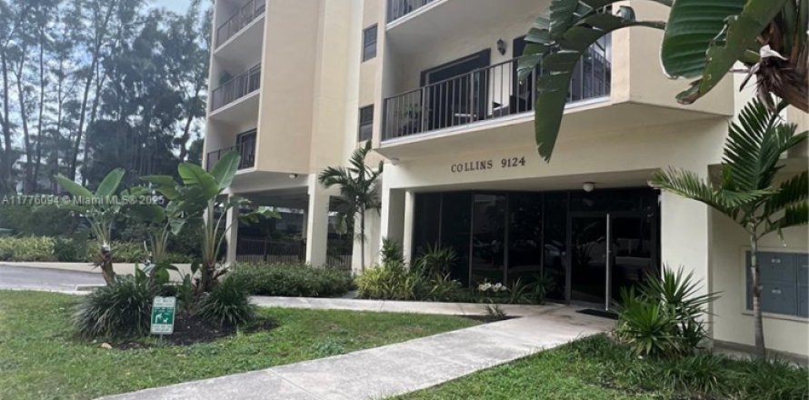 Condo in Surfside, Florida, 2 bedrooms  № 1704533
