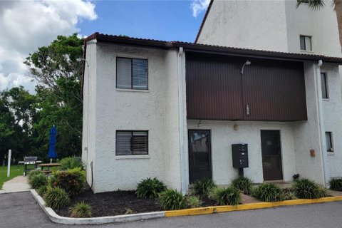 Condo in Sarasota, Florida, 2 bedrooms  № 1904436 - photo 2
