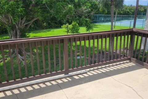 Condo in Sarasota, Florida, 2 bedrooms  № 1904436 - photo 17