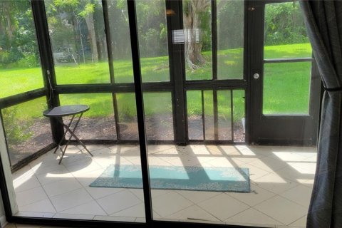 Condo in Sarasota, Florida, 2 bedrooms  № 1904436 - photo 11