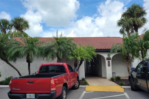 Condo in Sarasota, Florida, 2 bedrooms  № 1904436 - photo 23
