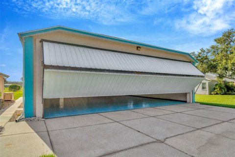 House in Spring Hill, Florida 4 bedrooms, 219.81 sq.m. № 1803248 - photo 5