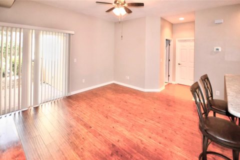 Touwnhouse à vendre à New Smyrna Beach, Floride: 2 chambres, 169.73 m2 № 1847937 - photo 17