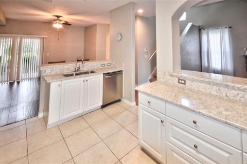 Touwnhouse à vendre à New Smyrna Beach, Floride: 2 chambres, 169.73 m2 № 1847937 - photo 8