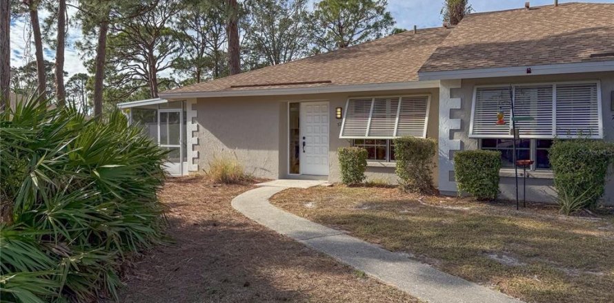 House in Sarasota, Florida 2 bedrooms, 86.96 sq.m. № 2403724