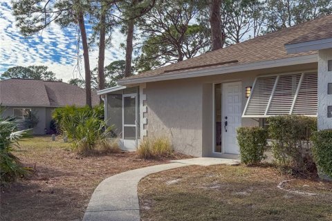 House in Sarasota, Florida 2 bedrooms, 86.96 sq.m. № 2403724 - photo 3