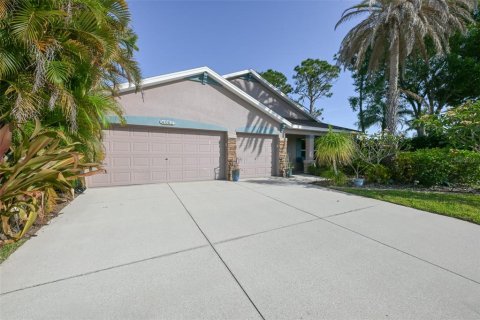 House in Parrish, Florida 3 bedrooms, 223.71 sq.m. № 2097752