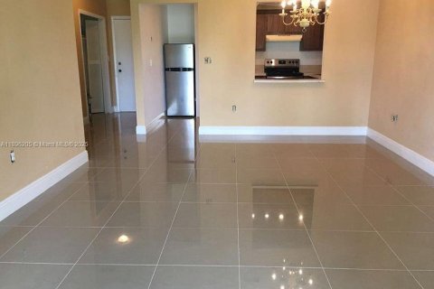 Appartement à louer à Coral Springs, Floride: 2 chambres, 100.8 m2 № 1954168 - photo 7