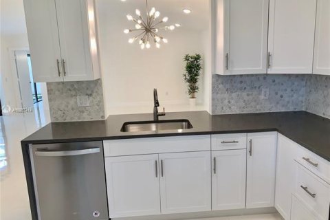 Купить кондоминиум в Бока-Ратон, Флорида 4 комнаты, 136.19м2, № 2085287 - фото 6