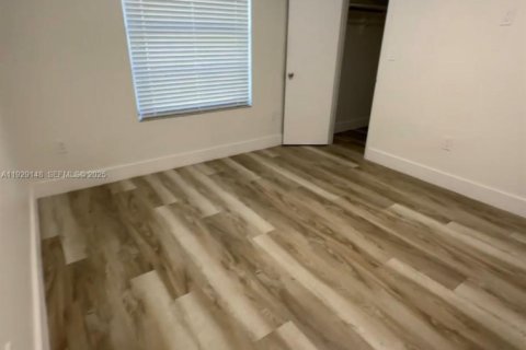 Appartement à louer à Miami, Floride: 1 chambre, 263.75 m2 № 1987546 - photo 5