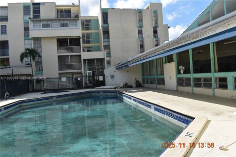 Copropriété à vendre à Lauderhill, Floride: 1 chambre, 74.32 m2 № 1951452 - photo 9