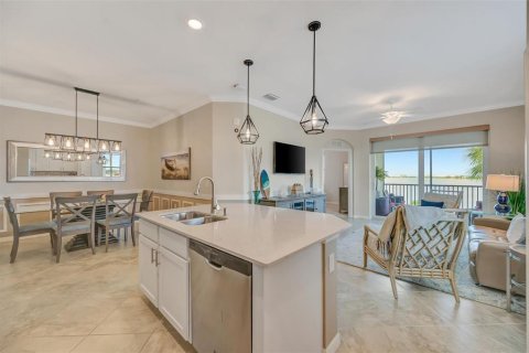 Copropriété à vendre à Bradenton, Floride: 3 chambres, 120.96 m2 № 2294551 - photo 15