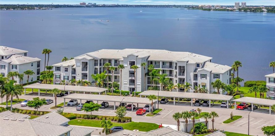 Condo à Bradenton, Floride, 3 chambres № 2294551
