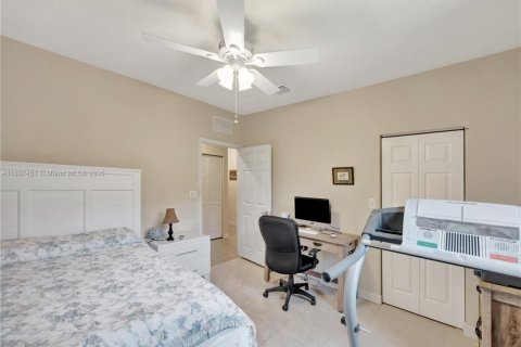 House in Homestead, Florida 3 bedrooms, 189.8 sq.m. № 1822204 - photo 30