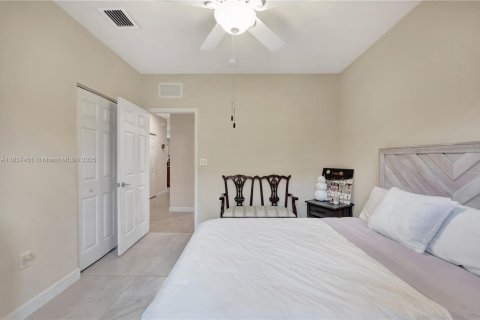 House in Homestead, Florida 3 bedrooms, 189.8 sq.m. № 1822204 - photo 27