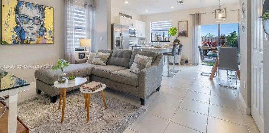 Townhouse in Miami, Florida 3 bedrooms, 123.37 sq.m. № 1830182