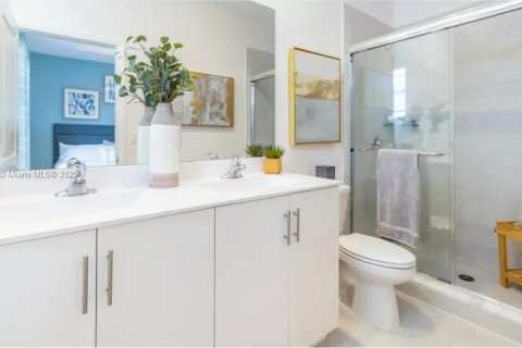 Townhouse in Miami, Florida 3 bedrooms, 123.37 sq.m. № 1830182 - photo 4