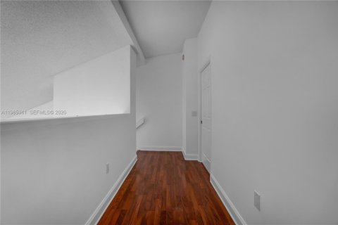 Townhouse in Hollywood, Florida 2 bedrooms, 115.29 sq.m. № 2058160 - photo 29