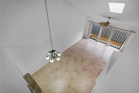 Townhouse in Hollywood, Florida 2 bedrooms, 115.29 sq.m. № 2058160 - photo 30