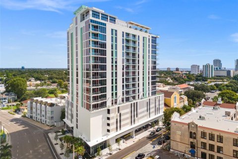 Condominio en alquiler en Saint Petersburg, Florida, 1 dormitorio, 144 m2 № 1895015 - foto 2