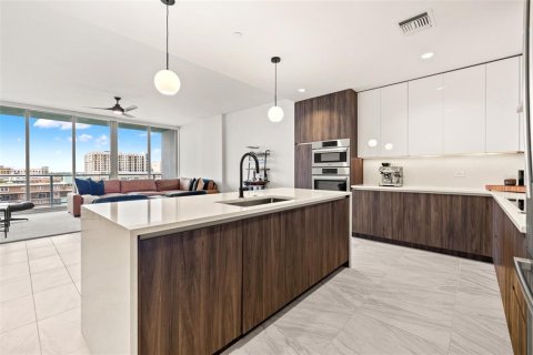 Condominio en alquiler en Saint Petersburg, Florida, 1 dormitorio, 144 m2 № 1895015 - foto 7