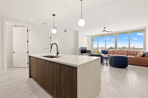 Condominio en alquiler en Saint Petersburg, Florida, 1 dormitorio, 144 m2 № 1895015 - foto 11